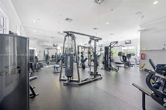 Building Photo - 3255 NE 184th St