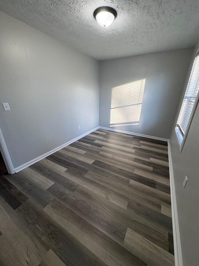 Building Photo - 240 N W Pl