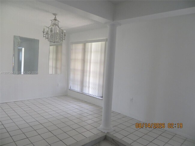 Building Photo - 8570 Sunset Strip