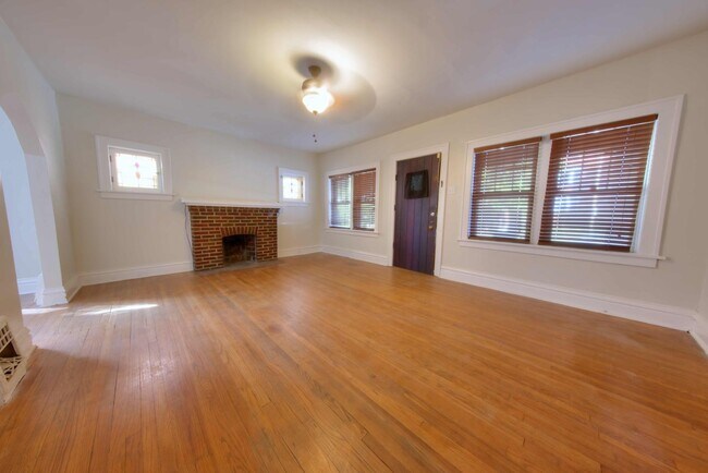 Building Photo - 3928 Potomac St