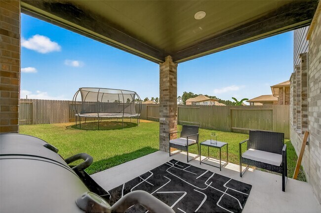 Building Photo - 21624 Elmheart Dr