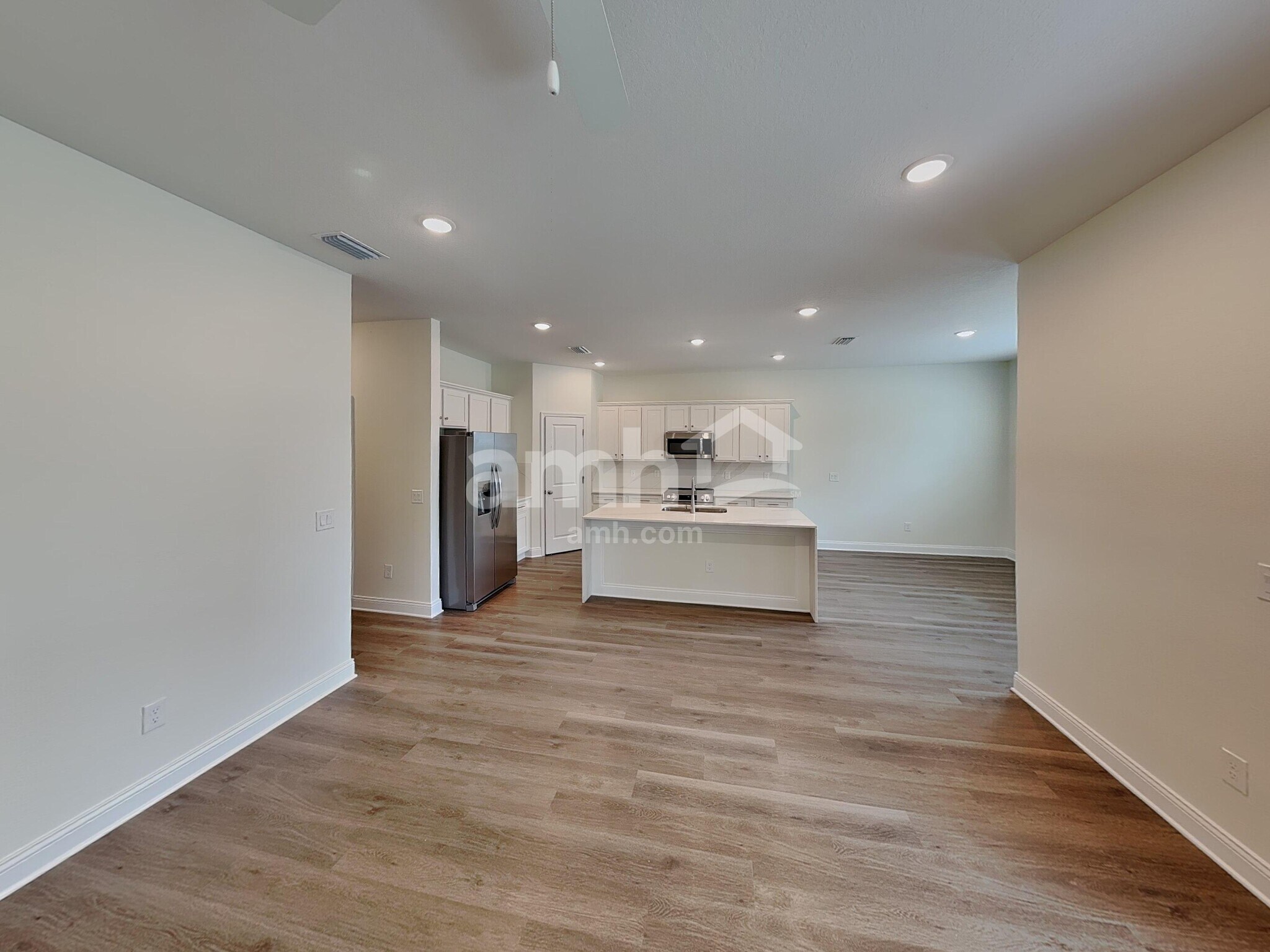 Building Photo - 2526 Feather Crst Dr