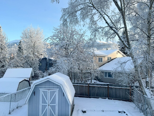 Building Photo - 3811 Resurrection Dr