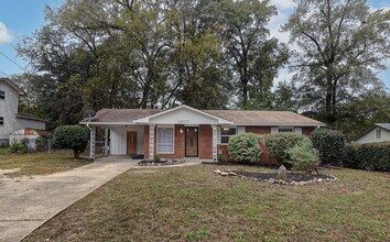 Building Photo - 4527 Fairview Dr