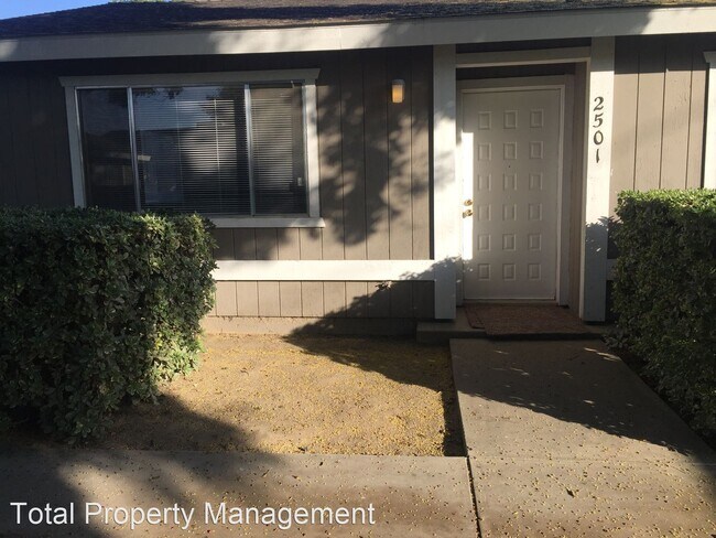 Building Photo - 2 br, 1 bath House - 2501 W. Victor