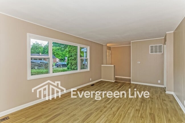 Building Photo - 8661 Neptune Dr