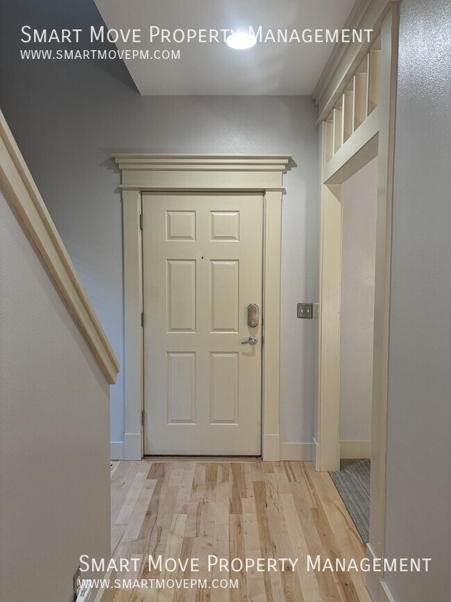 Building Photo - 4251 E Homestead Rim Dr