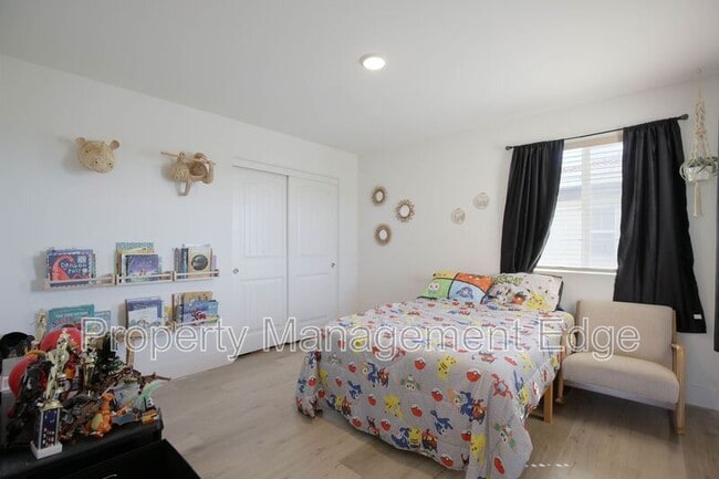 Building Photo - 30463 Ridgely Way