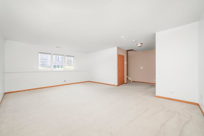 Building Photo - 303 Sype Dr