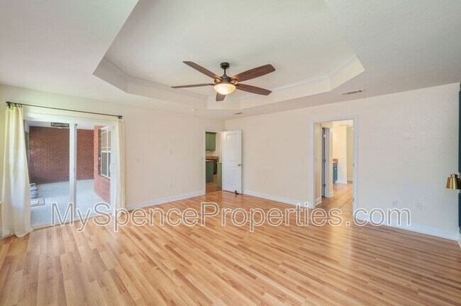 Building Photo - 618 Territory Ln