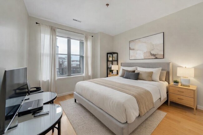 Building Photo - 26 Ave at Port Imperial