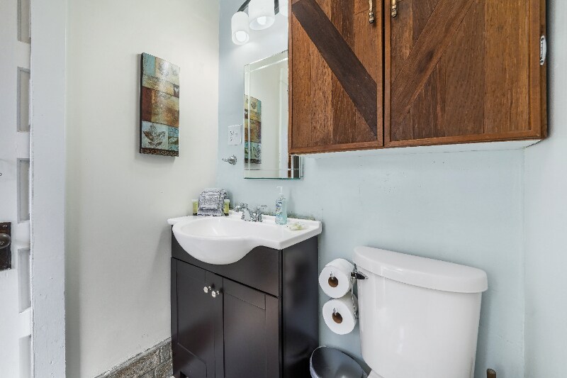 Building Photo - 2700 S 600 E