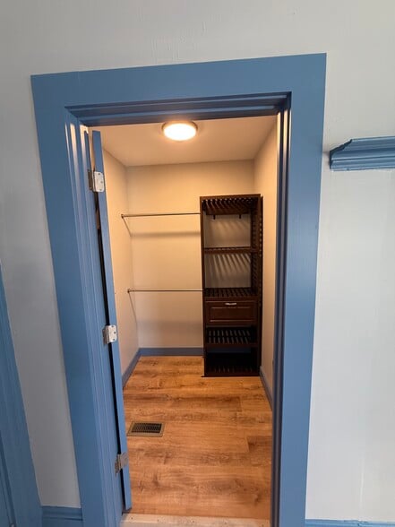 Building Photo - 23 Woodman St