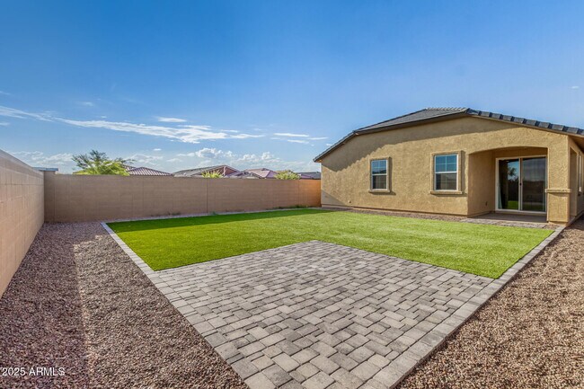 Building Photo - 23115 E Twilight Dr