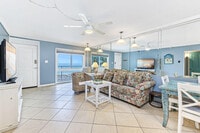 Building Photo - 667 Nautilus Ct