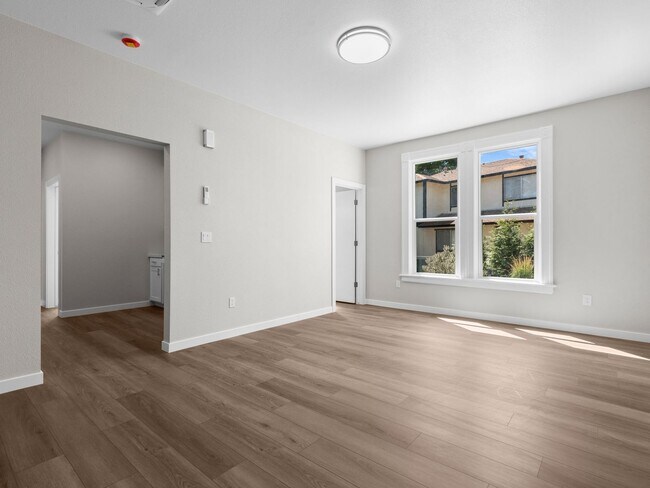 Building Photo - 50 Berrum Pl
