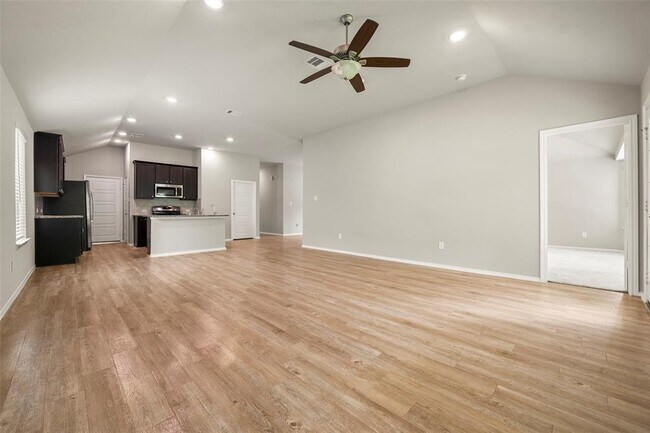 Building Photo - 513 Bonnerville Ln