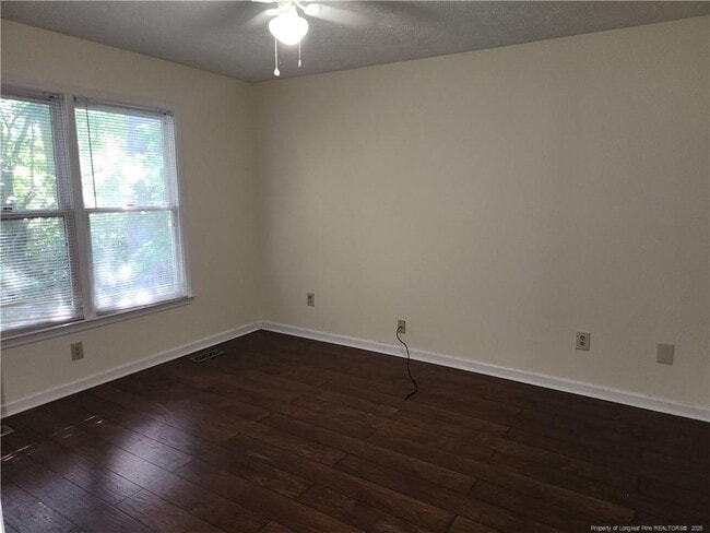 Building Photo - 2653 Rivercliff Rd