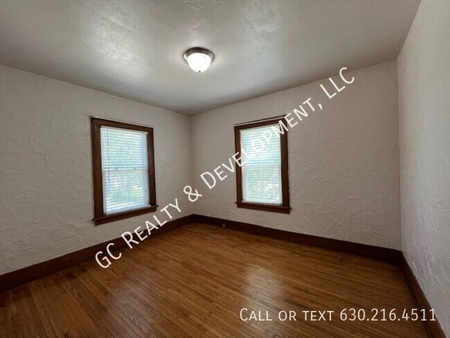 Building Photo - 663 Spruce St