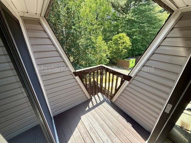 Building Photo - 104 Finley Forest Dr