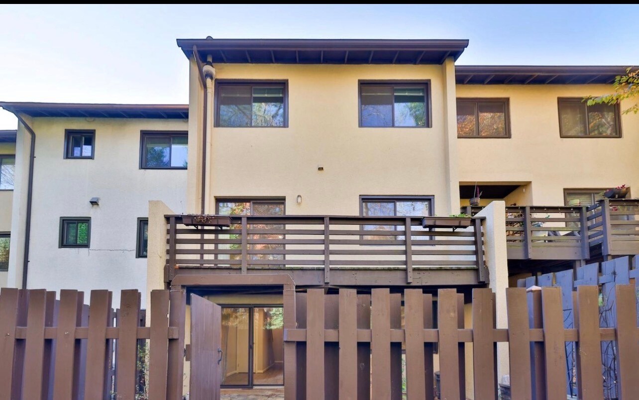 Building Photo - 11817 Coopers Ct