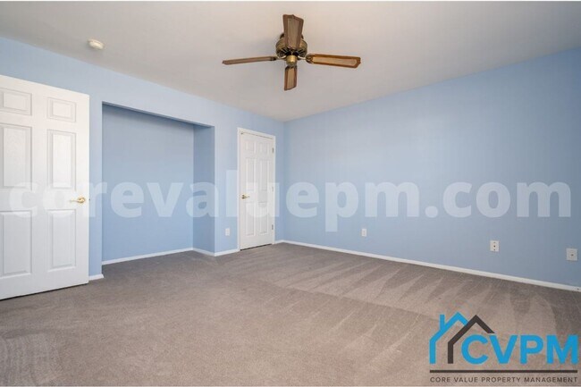 Building Photo - 7884 Huguenot Ct