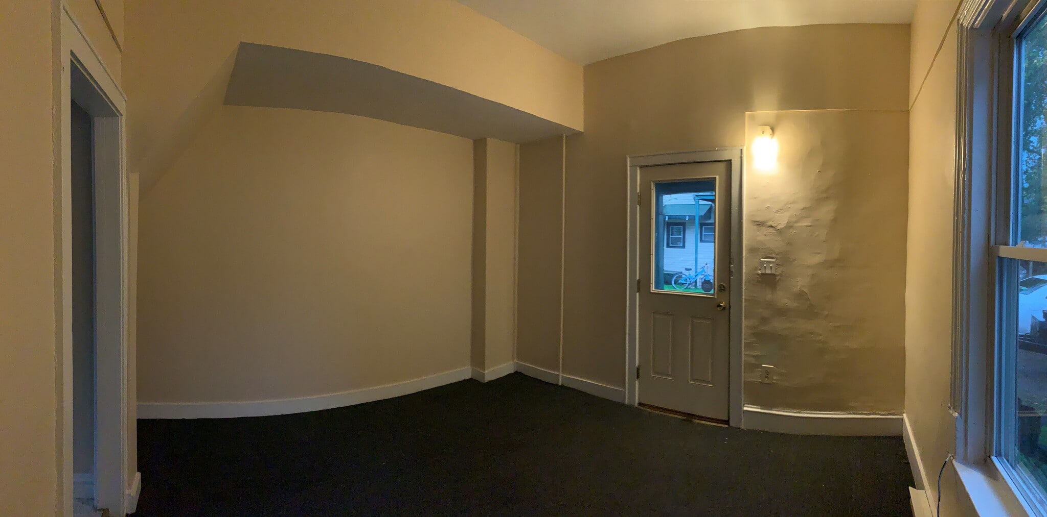 Livingroom - 24 Loomis St