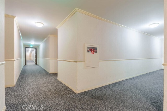 Building Photo - 4430 Noble Ave