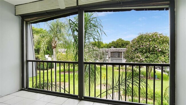 Building Photo - 3111 Oakland Shores Dr