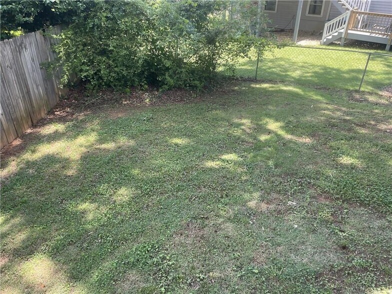 Building Photo - 4858 Chapelle Ct