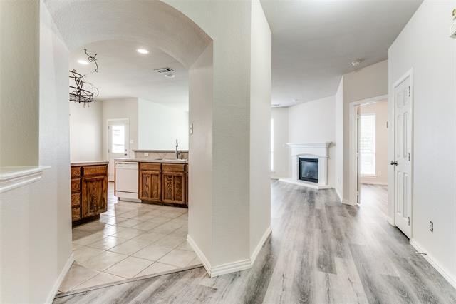 Building Photo - 2605 Silver Hill Dr