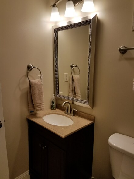 Building Photo - 89 Willow Ridge Ct