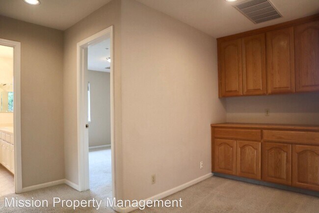 Building Photo - 4 br, 3 bath House - 48934 Ventura Dr