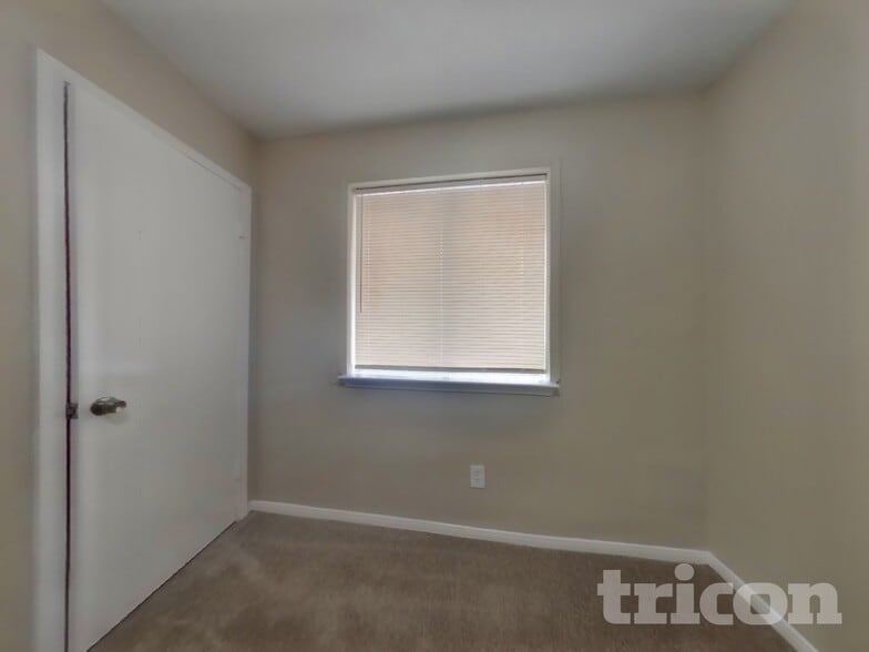 Building Photo - 18711 Highland Trail