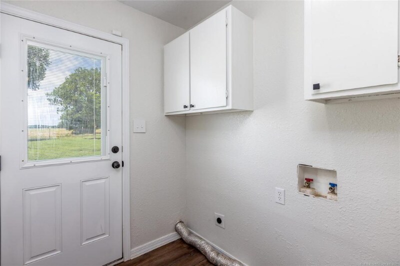 Building Photo - 850 N 4015 Rd