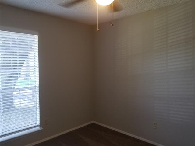 Building Photo - 605 Lost Springs Ct