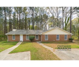 Building Photo - Magnolia Drive Duplex