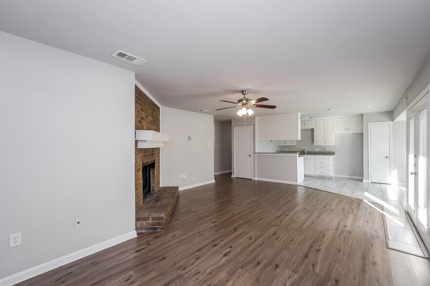 Building Photo - 5719 Myers Rd