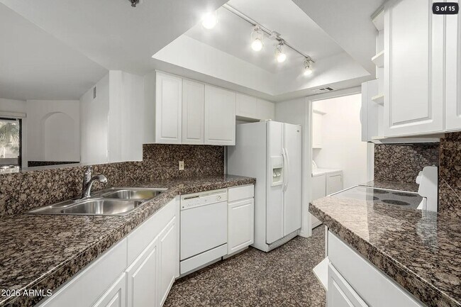 Building Photo - 5104 N 32nd St