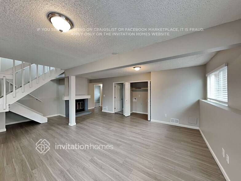 Building Photo - 16735 Blue Mist Cir