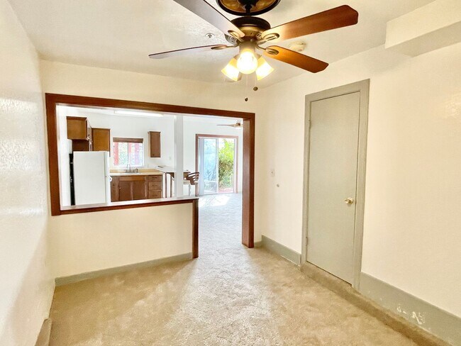 Building Photo - Jr.1BR/1BA Garden Unit NOPA Flat! Laundry!...
