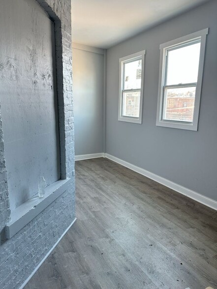 Enclosed Porch - 314 N Latrobe Ave
