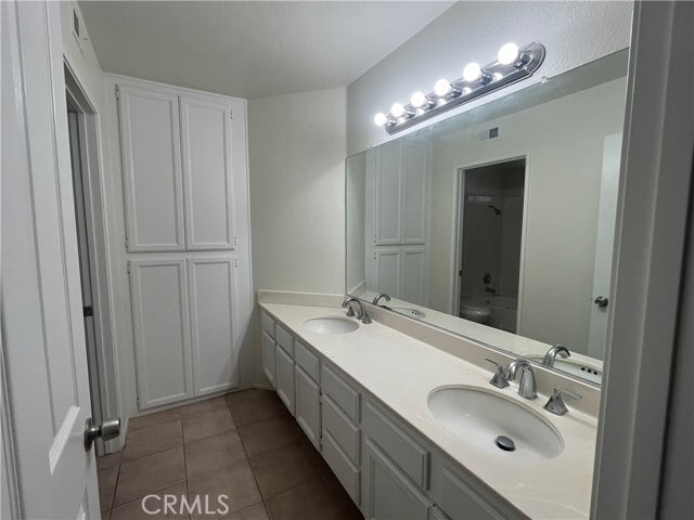 Building Photo - 14039 Oxford St