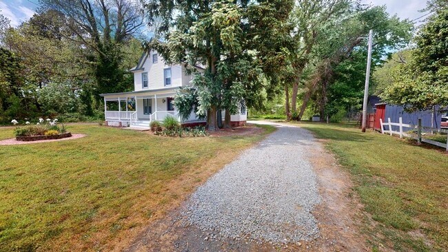 Building Photo - 26362 Savageville Rd