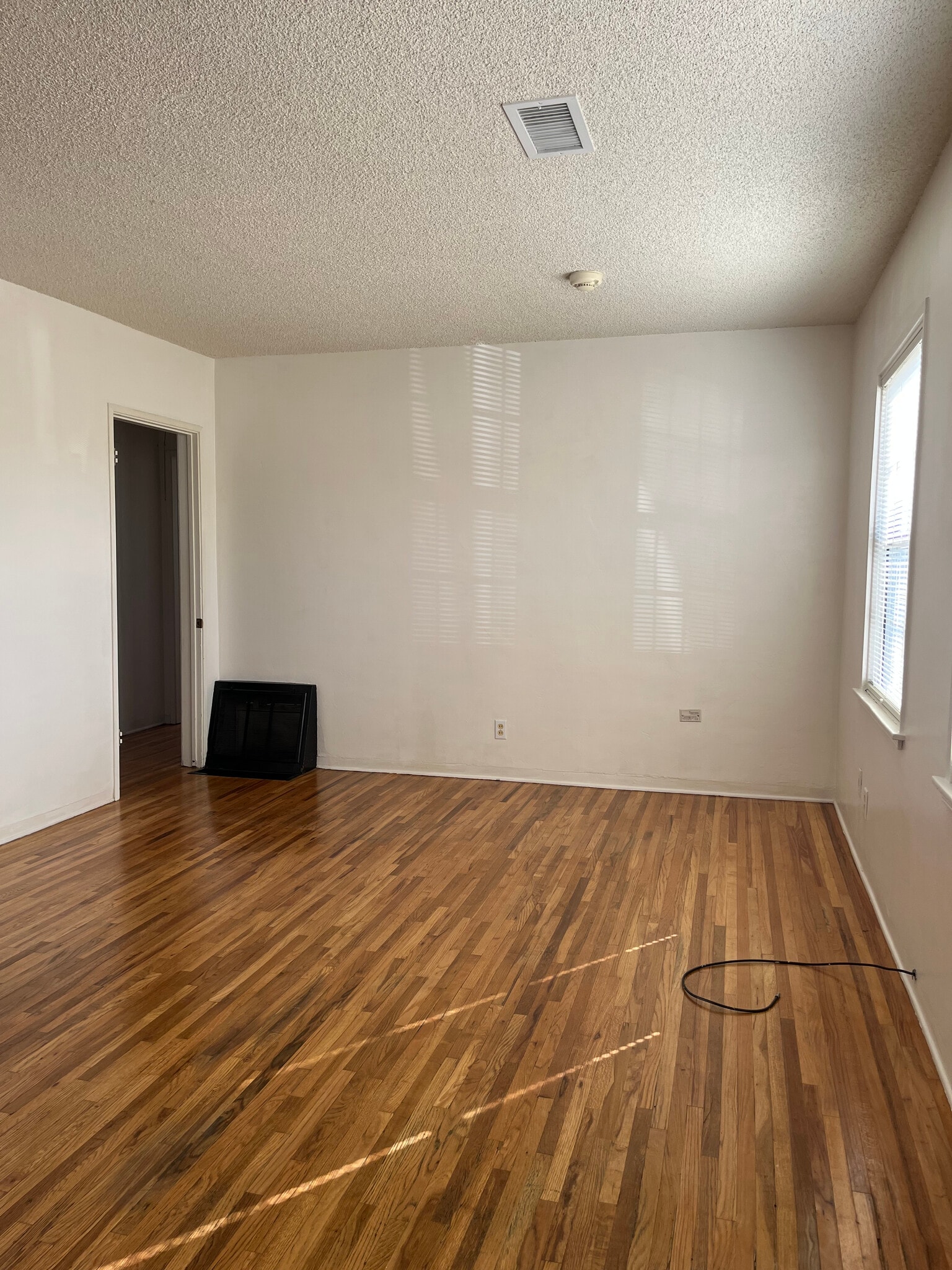 Building Photo - 330 S Virginia Ave