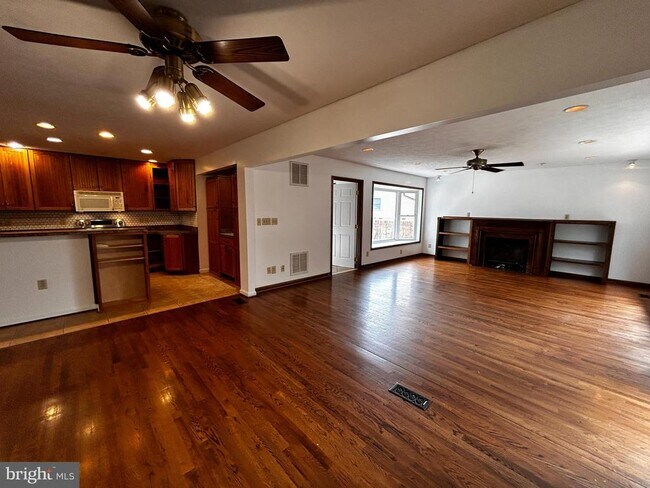 Building Photo - 123 Meadowbrooke Pl