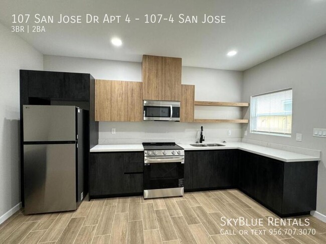 Building Photo - 107 San Jose Dr