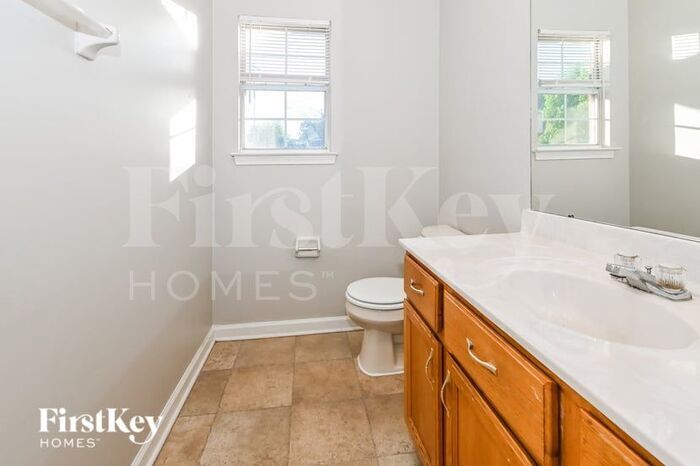 Building Photo - 7678 Breeze Wood Cove