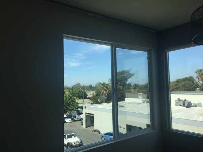 Building Photo - 826 Brickyard Ln