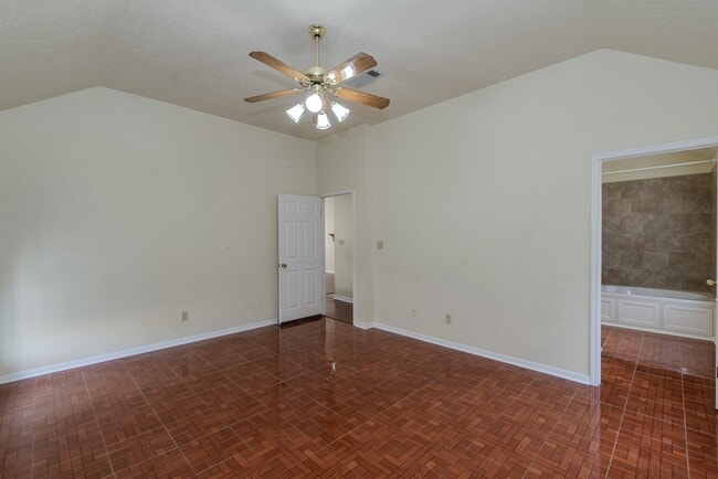 Building Photo - 2330 Sunflower Ln